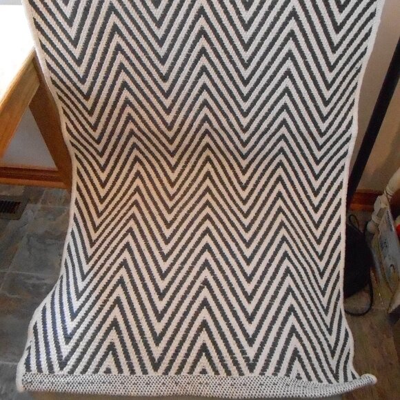 Dark Gray And White Chevron Patterned Cotton Rug 21.5"W X 35"L-SKU 703-1005 - Picture 1 of 3